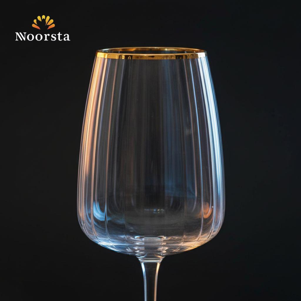 طقم كاسات كريستال مضلع بحواف ذهبية 6 قطع لتقديمات الضيوف - Elegant Ribbed Crystal Glass Set with Gold Rims 6 Pieces - Noorsta