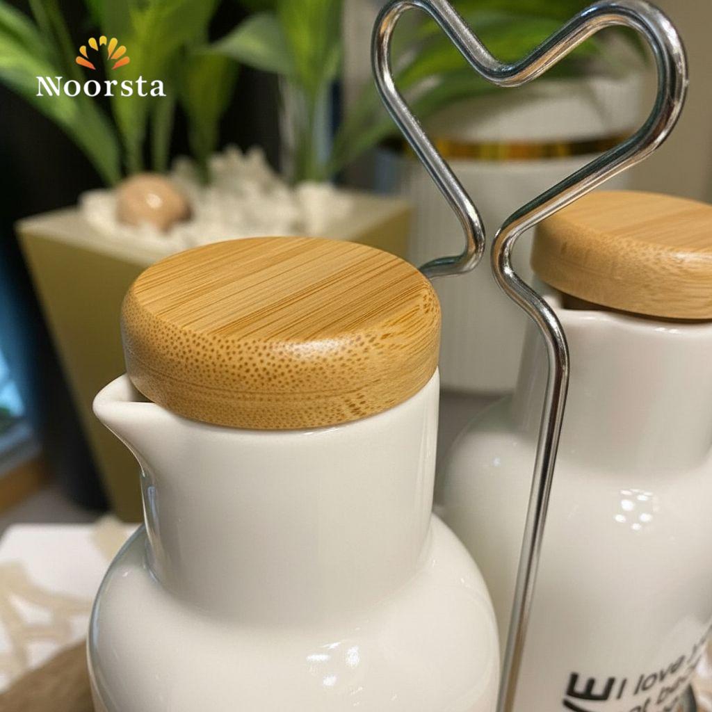 طقم زجاجات زيت وخل سيراميك 'الحب الحقيقي' مع حامل خشب بامبو ومقبض معدني