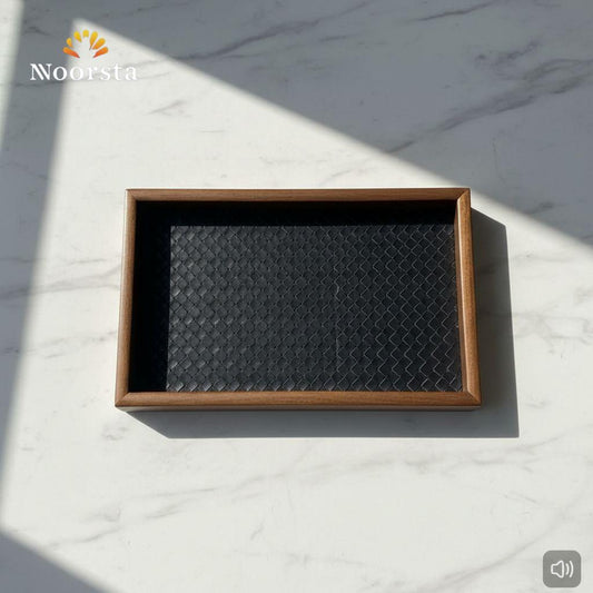 صينية تقديم خشب في جلد شيك جدا للضيافة - Elegant woven leather and wood serving tray - Noorsta