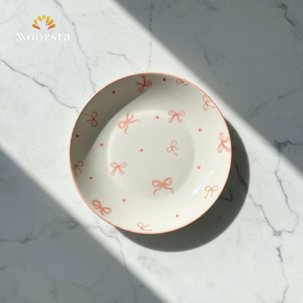 طبق بورسلين شيك بفيونكات للتقديم - Chic Porcelain Bow Plate 21cm - Noorsta