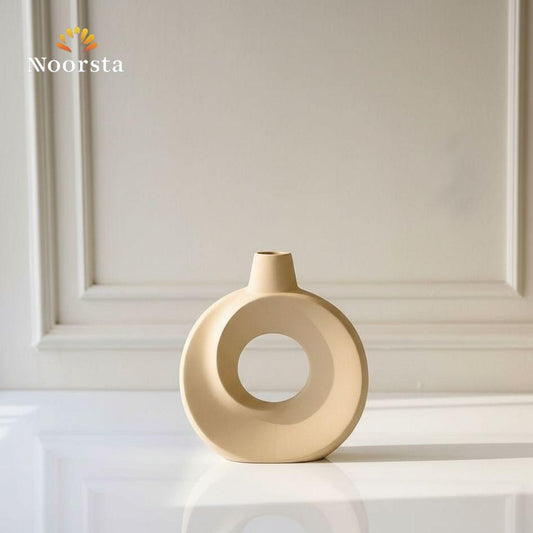 فازة بورسلين ديكور مودرن للبيت - Minimalist Circular Donut Porcelain Vase - Noorsta