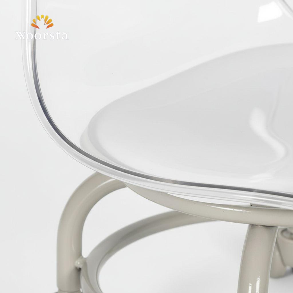 كرسي أطفال شفاف بعجل لتجهيز أوض الأطفال - Modern Clear Acrylic Kids Rolling Chair - Noorsta
