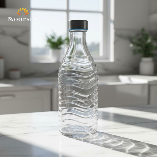 قزازة مية شيك بتصميم مموج وغطا ستانلس - Modern wavy glass water bottle with stainless steel lid - Noorsta