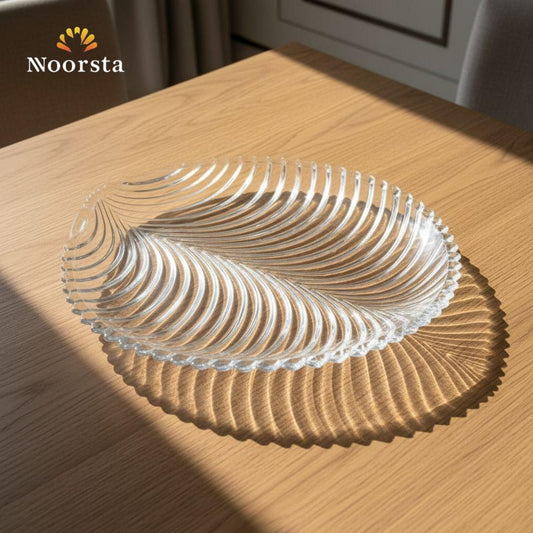 سرفيس تقديم زجاج مستورد بتصميم ورق الشجر - Elegant Large Leaf-Shaped Glass Serving Platter - Noorsta