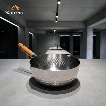 كازرولا استانلس بيور بيد خشب عملية جدا - Premium Hammered Stainless Steel Saucepan - Noorsta
