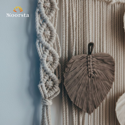 مكرمية بوهو 3 ريشة هاند ميد لتزيين الحوائط - Authentic 3-Feather Boho Macrame Wall Hanging - Noorsta