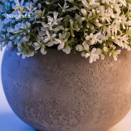 فازة ديكور شيك للترابيزة - Minimalist grey ceramic vase with white flowers - Noorsta