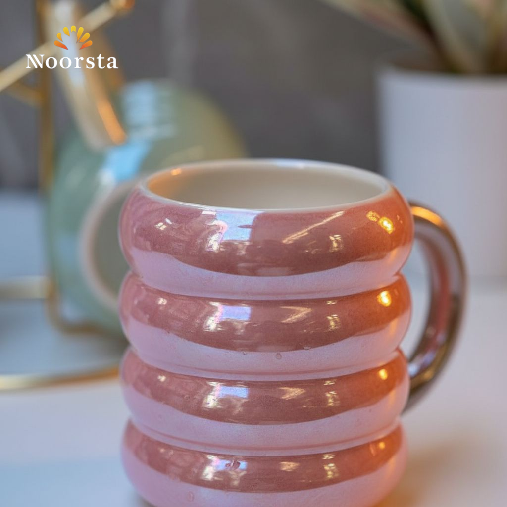 طقم مجات بورسلين لاستر مضلع مع استاند معدن - Modern Luster Porcelain Mug Set with Stand - Noorsta