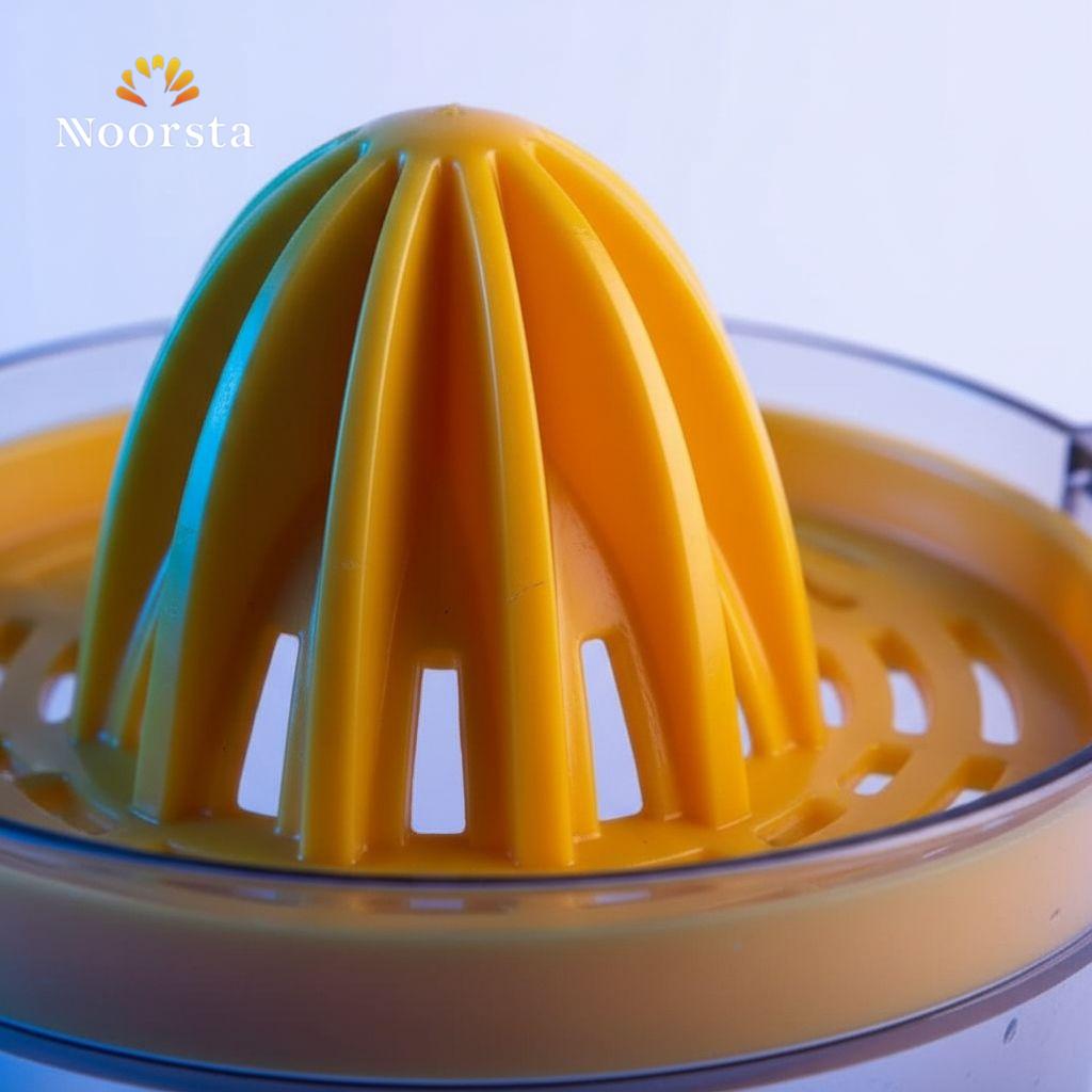 عصارة برتقال يدوية أكريليك 2 في 1 مع دورق وفاصل بيض - Versatile 2-in-1 Acrylic Citrus Juicer & Pitcher - Noorsta