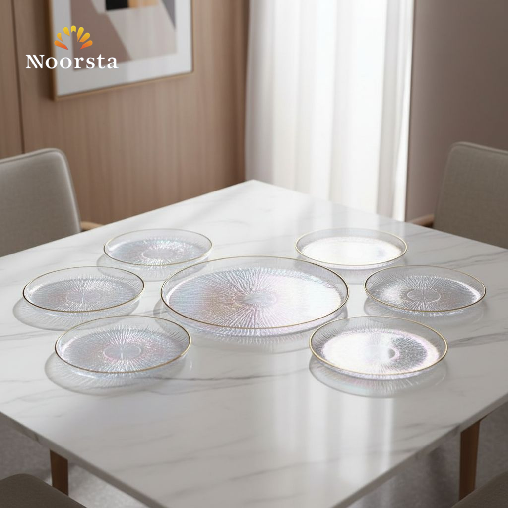 طقم جاتوه زجاج تريندي شفاف بأطار جولد - Iridescent Glass Cake Serving Set with Gold Rim - Noorsta