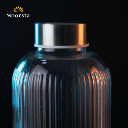 ازازة مياه قزاز مضلعة شيك جدا لتر كامل - Modern Ribbed Glass Water Bottle 1000ml - Noorsta